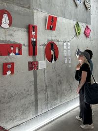 展示風景 - azabujuban gallery plus 麻布十番ギャラリープラス　レンタルギャラリー・スペースの室内の写真