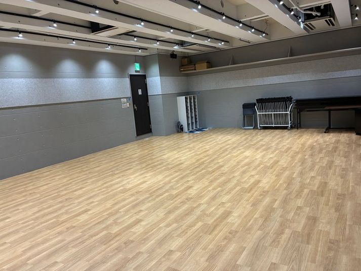 【恵比寿駅から徒歩3分】鏡・音響機材あり　稽古場 - シアター・アルファ東京