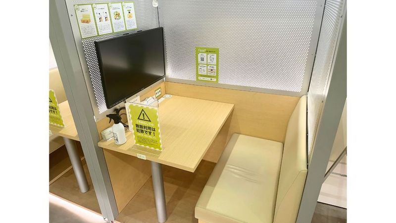 FEEEP 上野店 FEEEP上野店｜定員 1名半個室｜部屋番号4(S)の室内の写真