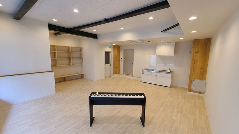 電子ピアノ付きレンタルスペース - ワンワンワン音楽教室×学童保育