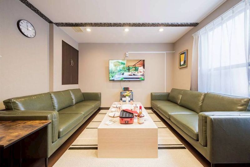 Space Side (3F) - Modern Side 上野 3F