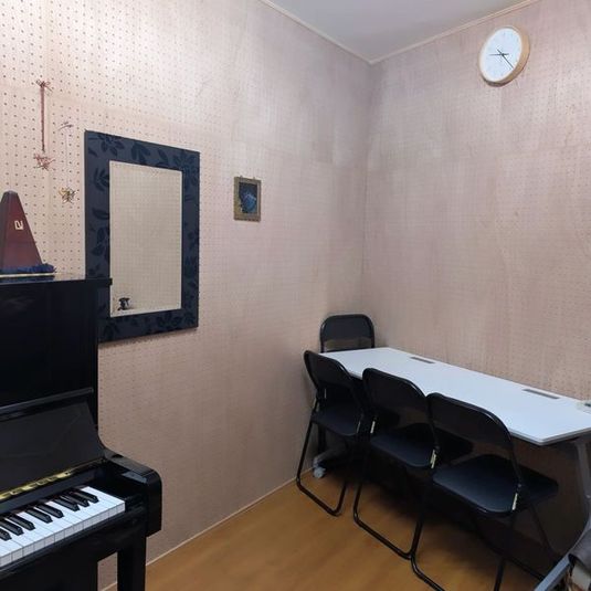 新大村ピアノレンタルスペース - 新大村ピアノレンタルスペース