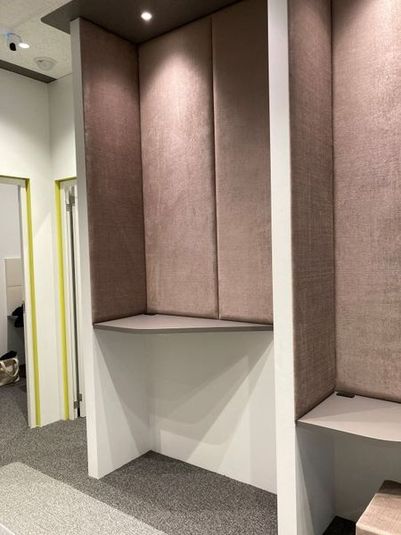 comolu新宿西口　ひとり個室 - comolu 新宿西口