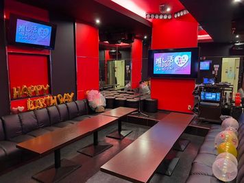 【海老名駅】徒歩6分🚶🏻‍♂️大音量で騒いでそのまま帰れる🚀大型モニター📺推し会・本人不在の誕生日会🎂💖 - カラオケ コート・ダジュール海老名店