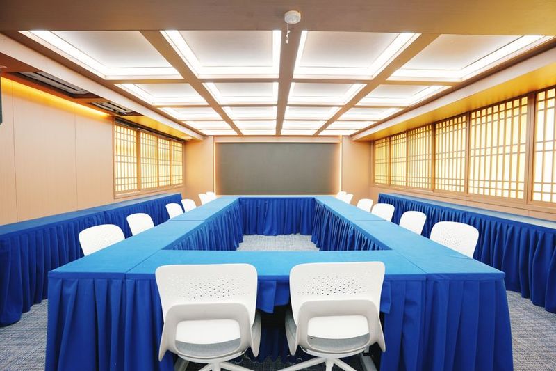 青麦国際【2F華青会会議室】東西線-早稲田駅徒歩8分 ６０人まで - 華青会ビル　青麦国際　-1F会議室