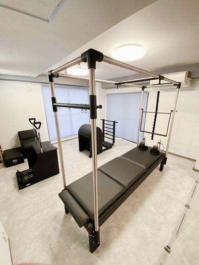 【基本プラン】キャフォーマー・チェア・バレル完備 - Pilates Studio Lui 目黒店