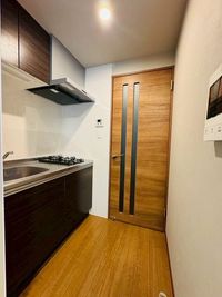 LuxurySweet HAKATAMINAMI LuxurySweet博多駅南52・新築・最大6名、ペット可！の室内の写真