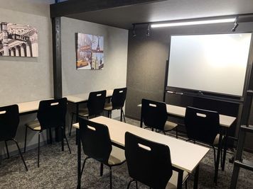 貸し会議室ユニエル静岡D・E 貸し会議室ユニエル静岡Eの室内の写真