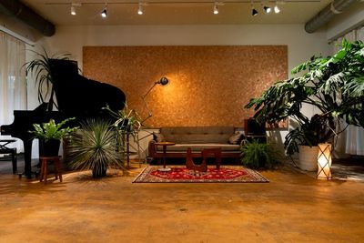 HOME/WORK VILLAGE GOOD TEMPO -MUSIC, BAR & PLANTS-の室内の写真