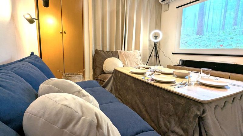 ふかふかソファでお食事・飲み会🍲 & ボードゲームし放題⭐️ - ジョイスポット四条烏丸Ⅱの室内の写真