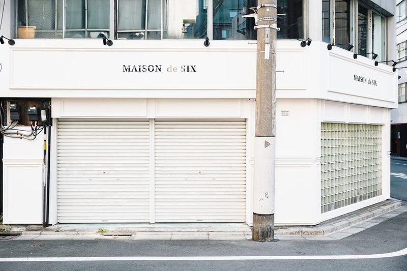 【2F】MAISON de SIX   - MAISON de SIX