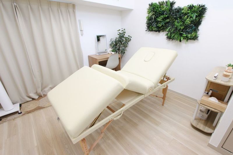 自然の光がたっぷり入るプライベートサロン☀️🍀 - レンタルサロンPalette三軒茶屋店