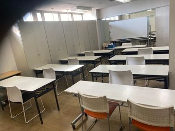 海老名駅５分！★個室★折り畳机でレイアト自由！会議・面接・研修・自習 - イオンカルチャークラブ　海老名店