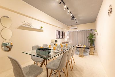 温かみのある暖色にもできます✨ - パーティールームPalette（パレット）アメ村店の室内の写真