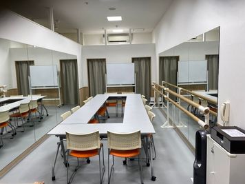 海老名駅徒歩3分🚶スタジオ💃会議・面談・撮影・ライブ配信にもおすすめ✨ - イオンカルチャークラブ ダイエー海老名店