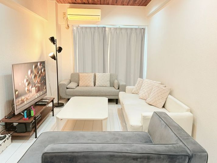 【ルームルーム高田馬場1分】大型TV📺2024年6リニューアル - レンタルスペース【ルームルーム】