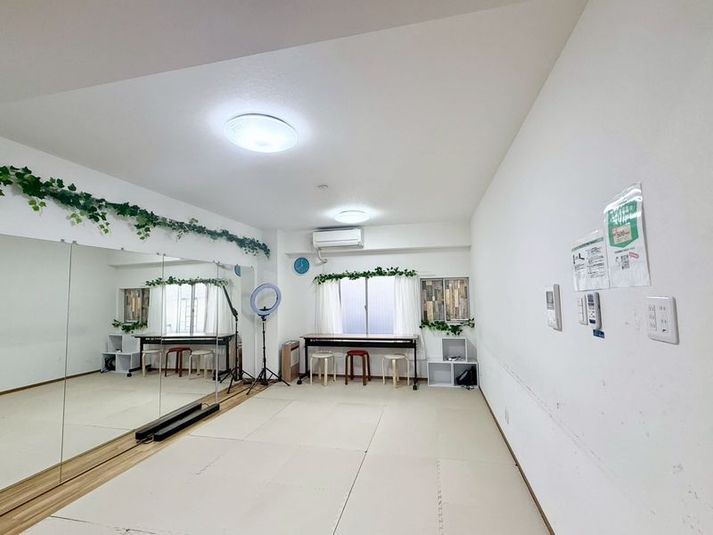 《VILLENT梅田ダンススタジオ402》 - 《VILLENT西梅田》