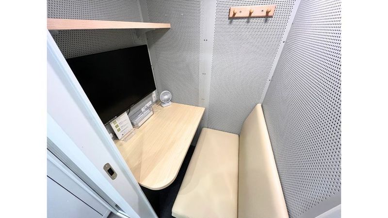 FEEEP銀座店 FEEEP銀座店｜1名用個室｜部屋番号1(PS)の室内の写真