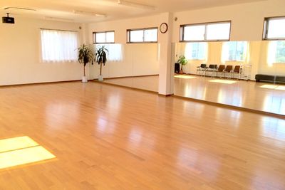 【浜松】スギタダンススタジオ ダンススタジオ貸切の室内の写真