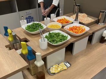 サラダ - 東横INN金沢兼六園香林坊 エコノミーダブル　喫煙のその他の写真