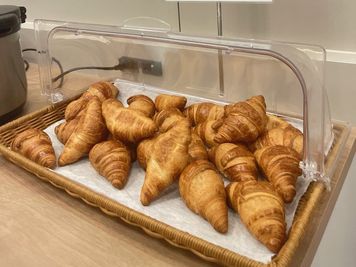 クロワッサン - 東横INN金沢兼六園香林坊 エコノミーダブル　喫煙のその他の写真