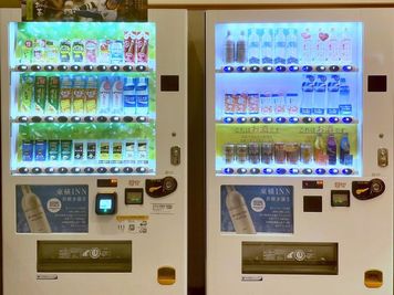 自動販売機 - 東横INN金沢兼六園香林坊 エコノミーダブル　喫煙の設備の写真