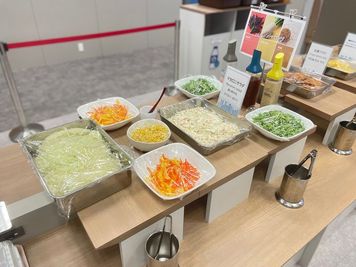 サラダ - 東横INN金沢兼六園香林坊 エコノミーダブル　喫煙のその他の写真