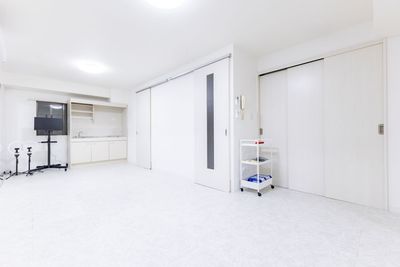 ルーム内にある清掃用具はご自由にお使いください。 - Wellness南森町 Wellness南森町_19の室内の写真