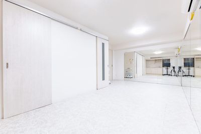 ご退室時には必ず備品を基の位置へ戻し、清掃をお願いいたします。 - Wellness南森町 Wellness南森町_19の室内の写真