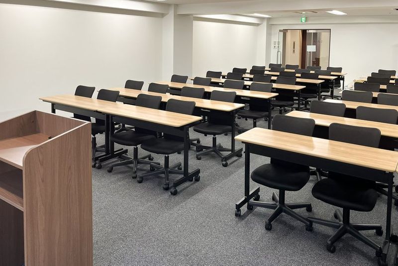 新橋銀座エリア56名用会議室 Lab.A - BasisPoint 新橋銀座口店 Lab.(大会議室) 