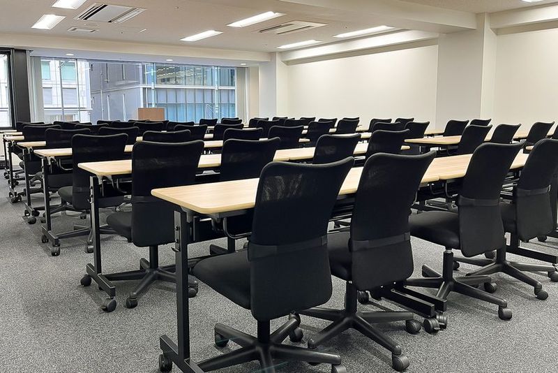 新橋銀座エリア56名用会議室 Lab.A - BasisPoint 新橋銀座口店 Lab.(大会議室) 