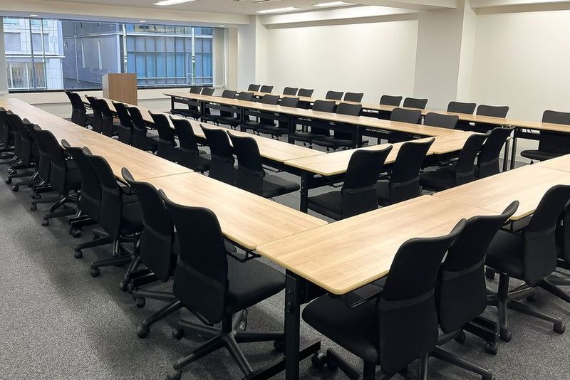 新橋銀座エリア56名用会議室 Lab.A - BasisPoint 新橋銀座口店 Lab.(大会議室) 