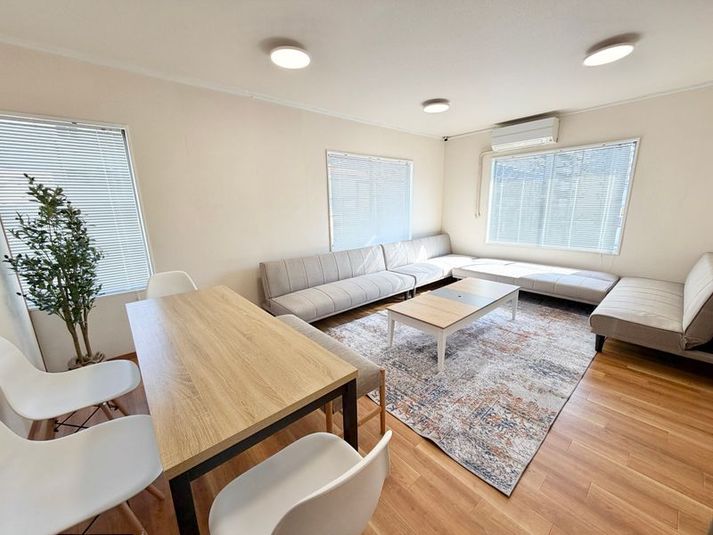 南林間に大人数で集まれる「隠れ家」が登場‼️ - 【広スペ】南林間 南林間の広いレンタルスペースの室内の写真