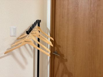 ハンガーラック👕👚 - 【広スペ】南林間 南林間の広いレンタルスペースの設備の写真