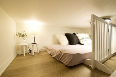 セカンドXi川崎パーティスペース ロフト付きホワイトパーティスペースの室内の写真