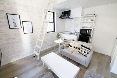 セカンドXi川崎パーティスペース ロフト付きホワイトパーティスペース_Bの室内の写真