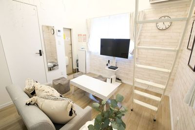 セカンドXi川崎パーティスペース ロフト付きホワイトパーティスペース_Bの室内の写真