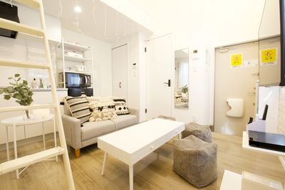 セカンドXi川崎パーティスペース ロフト付きホワイトパーティスペース_Bの室内の写真