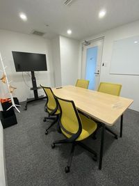 駅チカ徒歩3分！鍵つき完全個室・高速Wifi・モニター・ホワイトボード・コーヒーサーバー完備/MeetingRoom - comolu 市ヶ谷