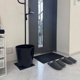 ネイルサロンレンタルスペース 施術スペース付レンタル美容サロンの入口の写真