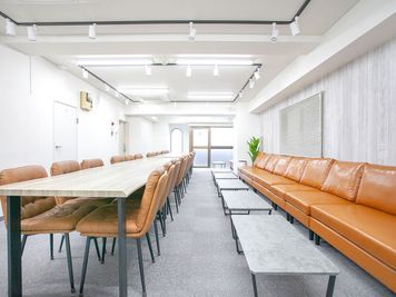 貸会議室ルームス　淡路町店 【ROOMs淡路町店 】東京メトロ丸ノ内線 淡路町駅 徒歩3分の室内の写真