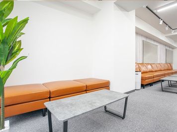 貸会議室ルームス　淡路町店 【ROOMs淡路町店 】東京メトロ丸ノ内線 淡路町駅 徒歩3分の室内の写真