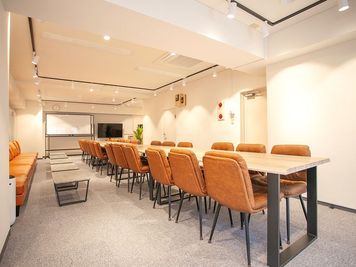 貸会議室ルームス　淡路町店 【ROOMs淡路町店 】東京メトロ丸ノ内線 淡路町駅 徒歩3分の室内の写真