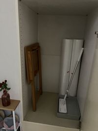 折りたたみテーブル（保管状況） - FROM NOW（フロムナウ）五反田 レンタルサロンの設備の写真