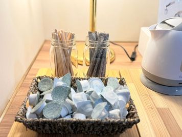 お好みでどうぞ。 - BasisPoint 五反田店 品川区五反田オープンスペースの設備の写真