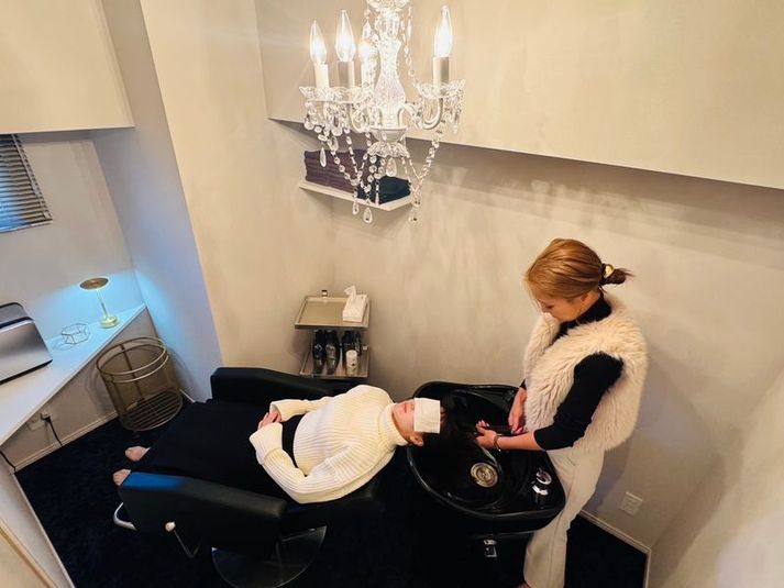 LSB82 ネイル、アイ、ヘッド、美容専門新築スペース - Luxury Sweet Beauty