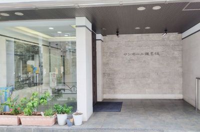 建物エントランス
22:00～6:00はオートロックになります - Relax Salon（りらくサロン）渋谷道玄坂 レンタルサロンの室内の写真