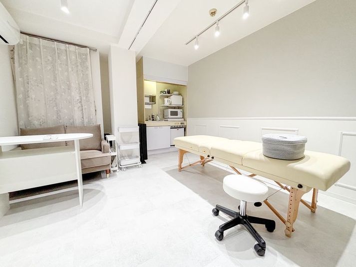 レンタルサロンOnlynaなんば店 - レンタルサロンOnlynaなんば店