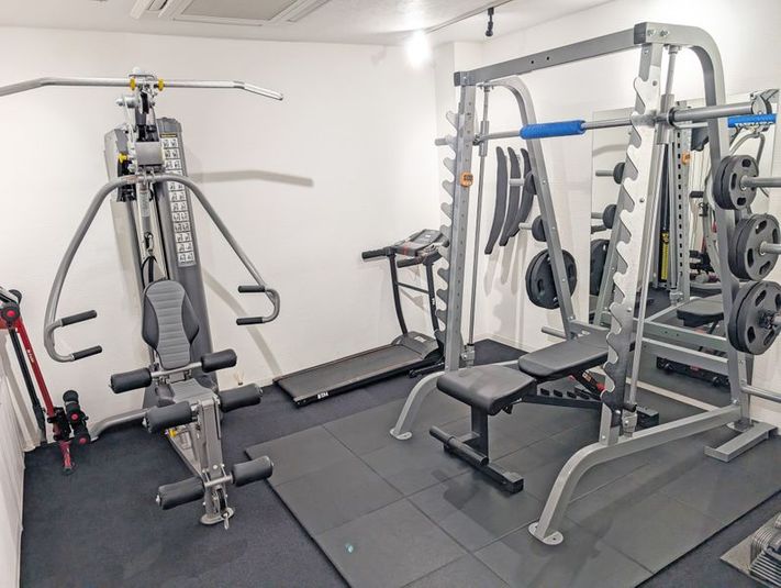 三条京阪駅徒歩１分lトレーナー向けレンタルジム - パーソナルトレーニングジム Y’S TRUST三条本店