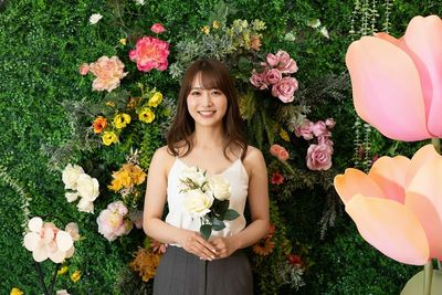 ”おにわのブース”でお花に囲まれた撮影を♪ - Moff room studio《三ノ宮店》 三ノ宮6分🚶‍♂️77㎡大部屋✨最大50名収容可能🧸スタジオの室内の写真